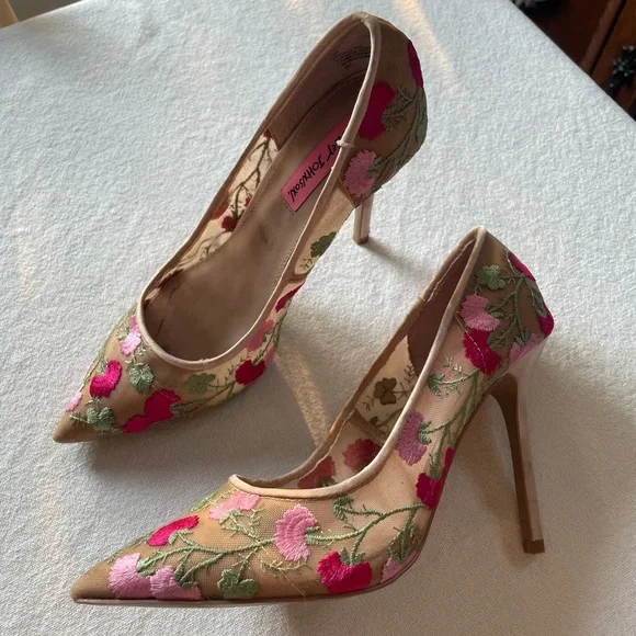 Betsey Johnson Nude Sheer Floral Stiletto Heels - Picture 3 of 9